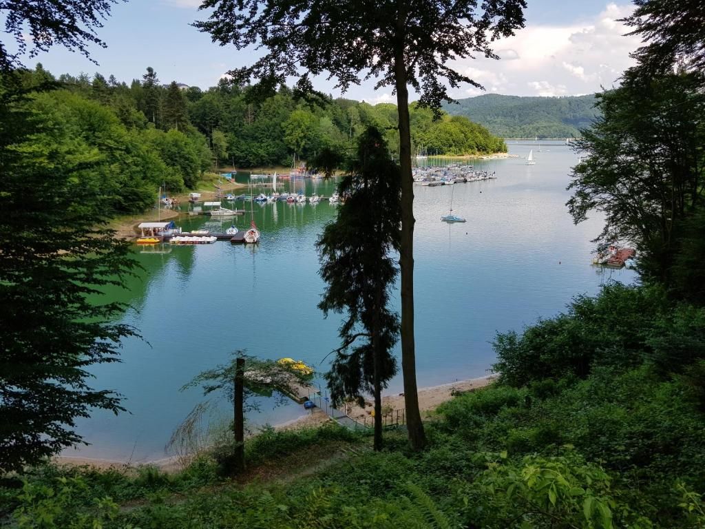 Дома для отпуска Całoroczne Domki Nad Zatoką Полянчик-91