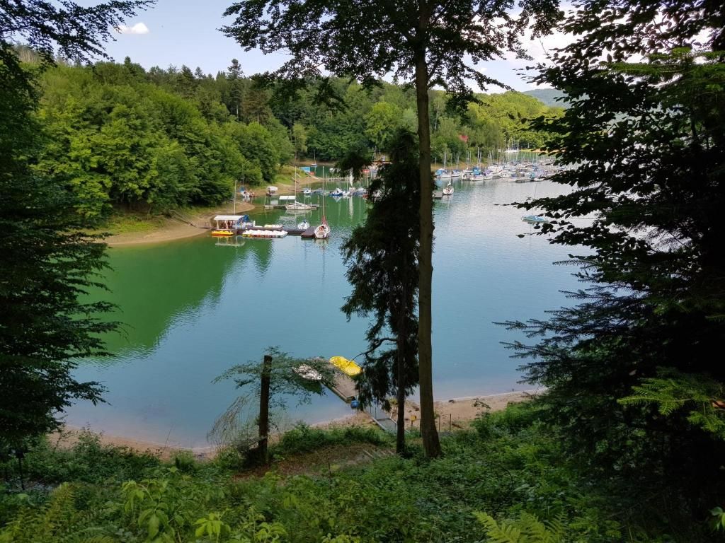 Дома для отпуска Całoroczne Domki Nad Zatoką Полянчик-92